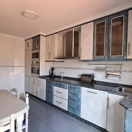 Piso Amplio Y Centrico En Dena *