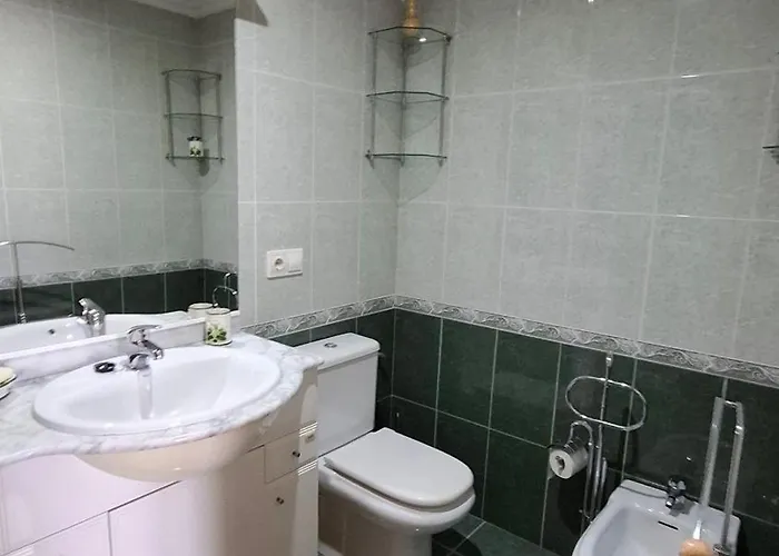 Piso Amplio Y Centrico En Dena